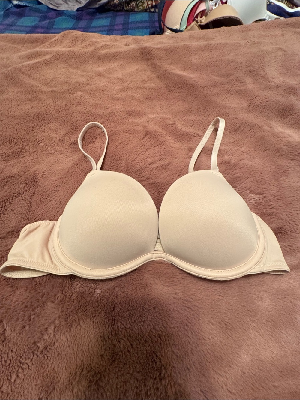 PINK Victoria's Secret Light Nude T-Shirt Bra